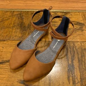 Dr. Scholls Adjustify Saddle Flat